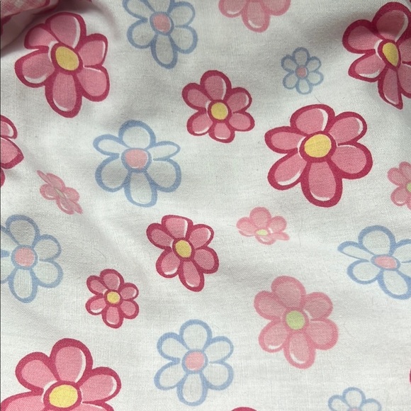 Pink and White Floral Heart Comforter - Picture 8 of 10